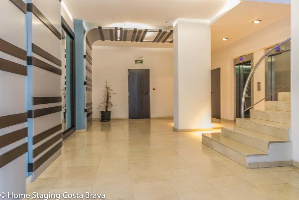Apartamento Empurialola -precioso Apartamento Vistas Mar Y Piscina En Empuriabrava- 133 Ampuriabrava