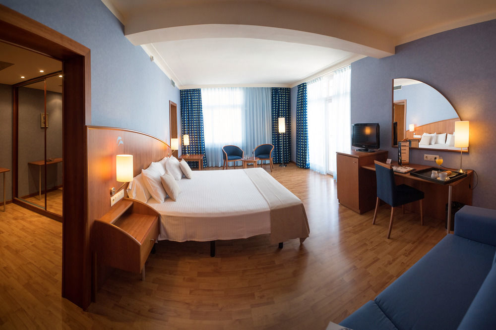 Delfin Hotel