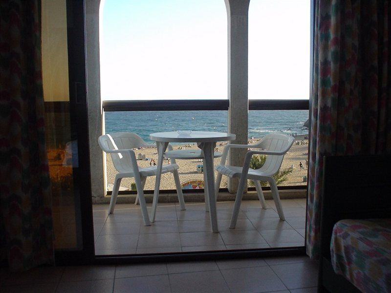 Rosanna Apartment