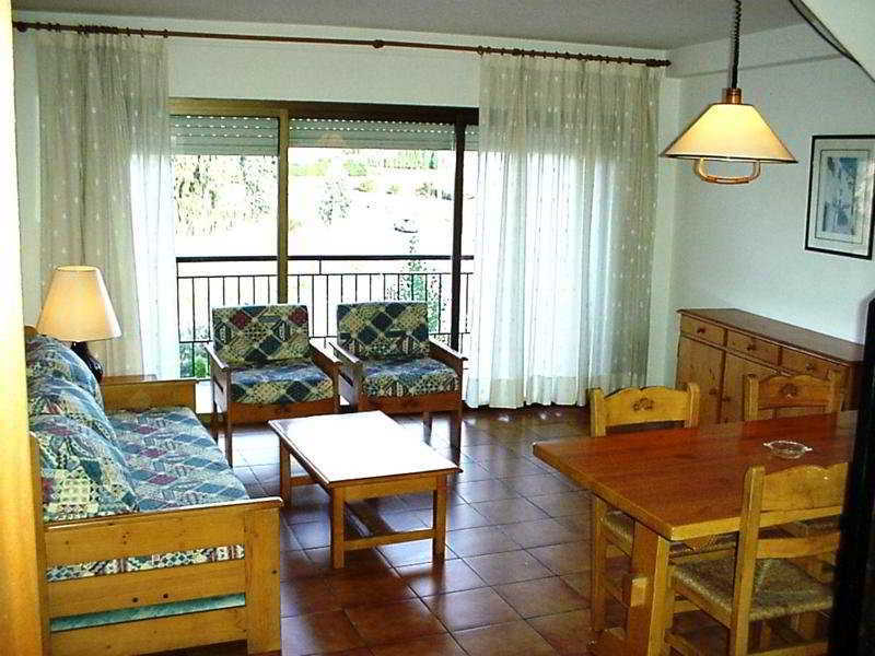Apartment Residencial Super Stop *