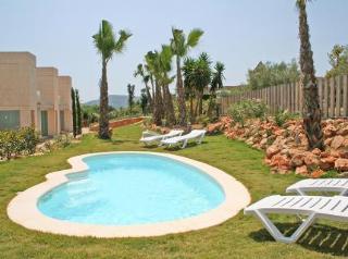 Aparthotel L' Escala Resort