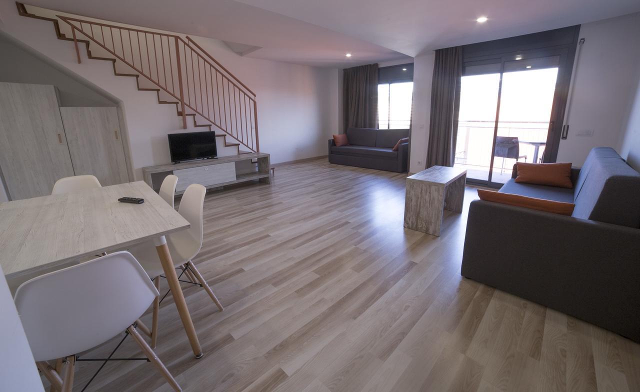 Ponent Apartment
