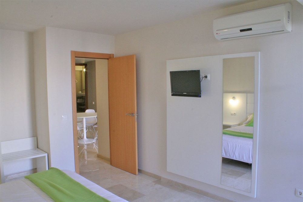 Apartahotel L' Escala Resort 3*
