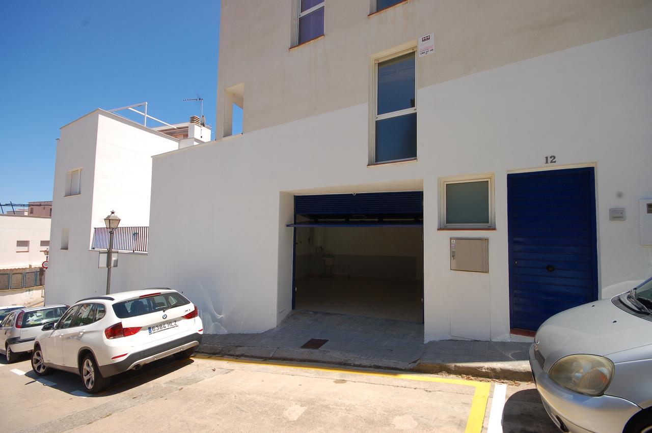 Lets Holidays Big Terrace House And 2 Parking Holiday home
