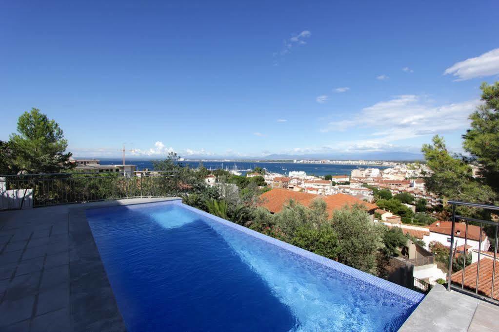 Inmosantos Casa Tordera Holiday home Roses