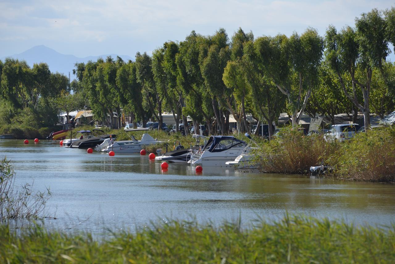 Apartment Camping Nautic Almata *