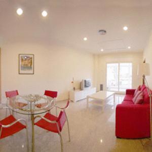 Girona Apartments *