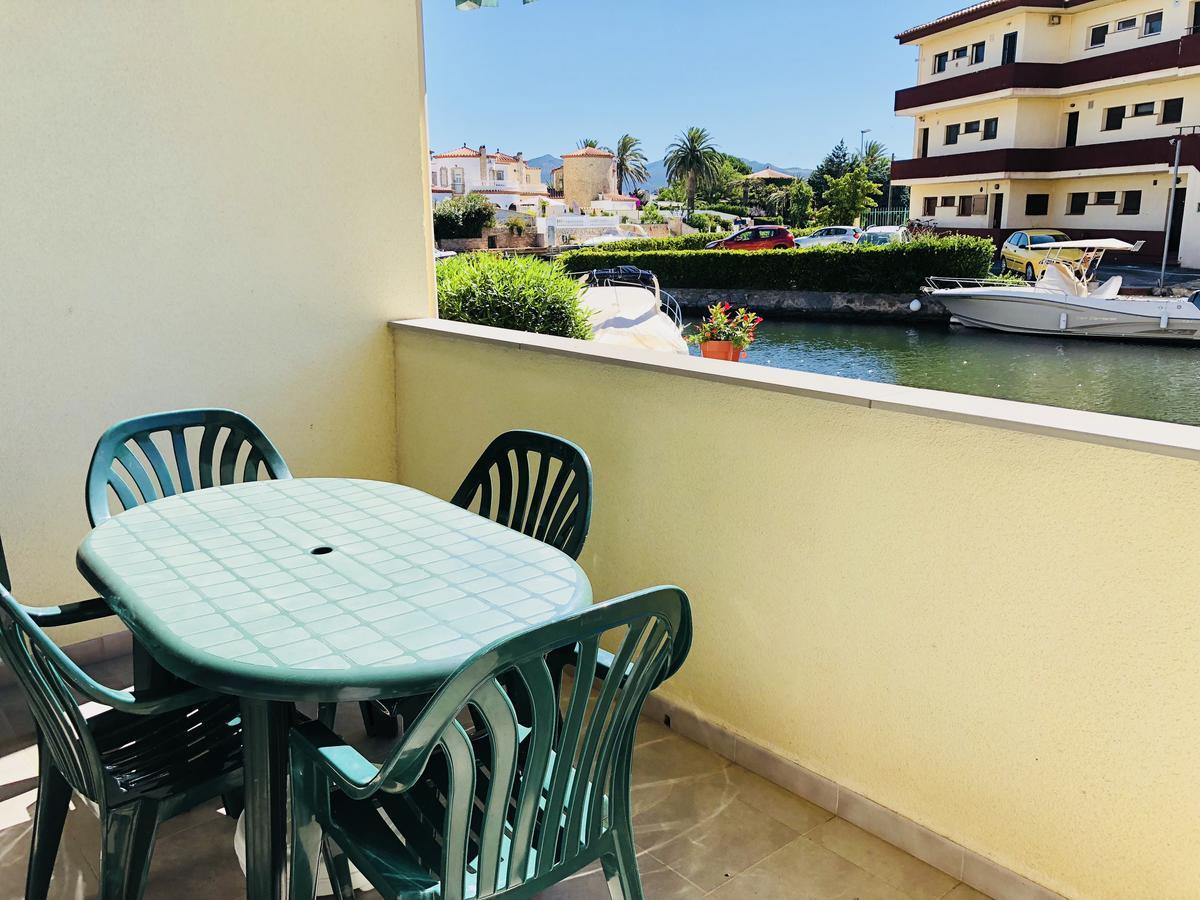 Port Sotavent 16a - Apartamento En La Marina De - Piscina Comunitaria, - Parking - Vistas Al Canal - Cerca Centro Y Playa * Empuriabrava