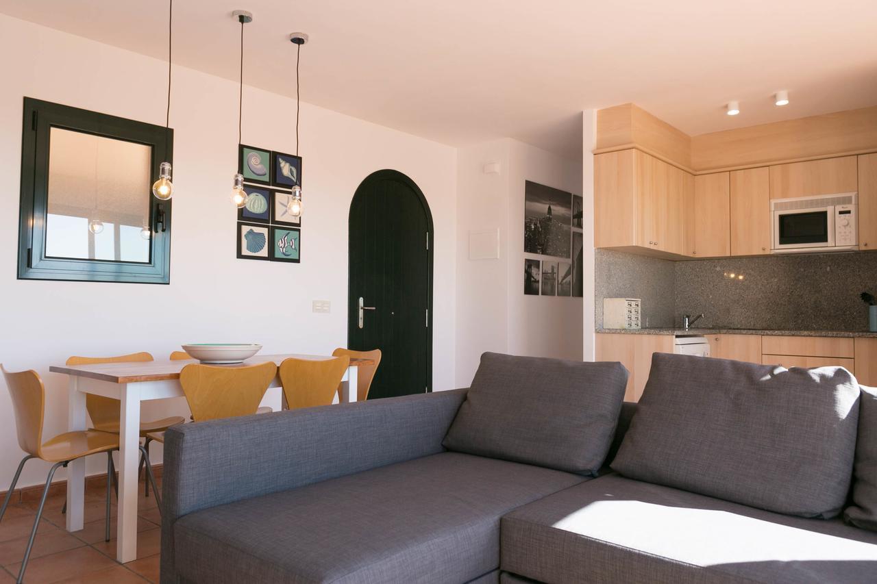 2 Bedroom Close To The Center Of Begur. Terrace And Panoramic Sea Views * Begur