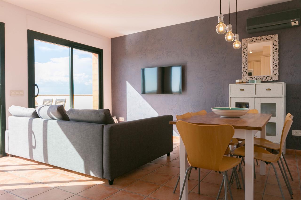 2 Bedroom Close To The Center Of Begur. Terrace And Panoramic Sea Views Begur