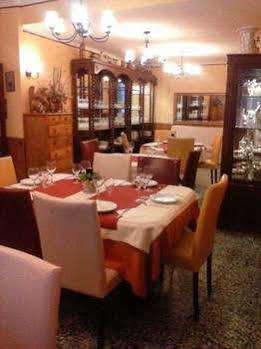 Creus 2* Rosas