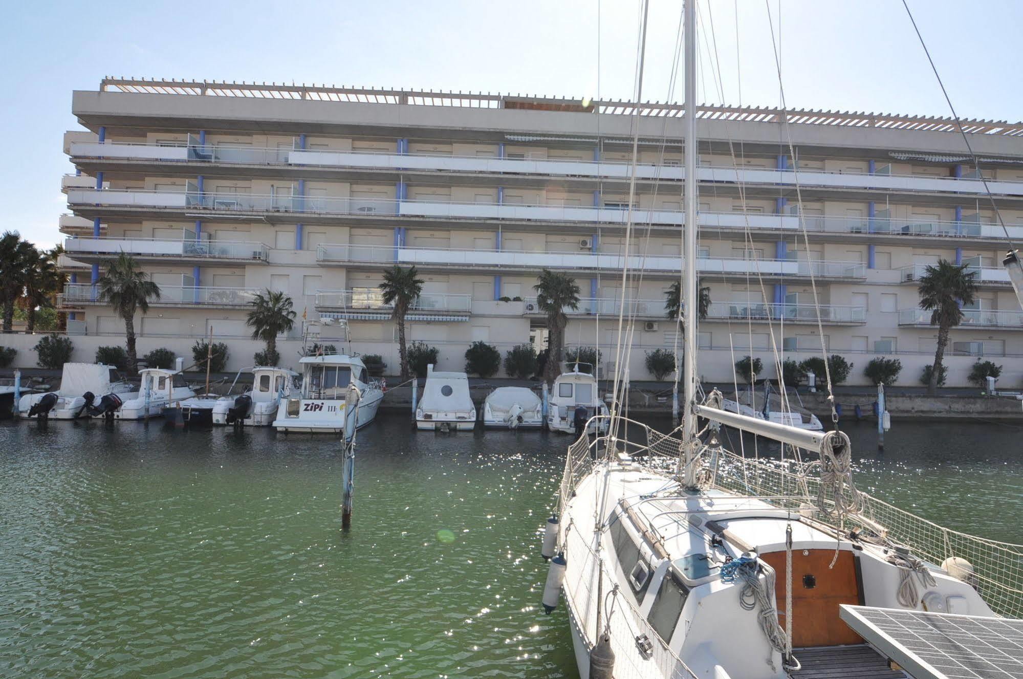 Rvhotels Port Canigó Apartahotel Rosas