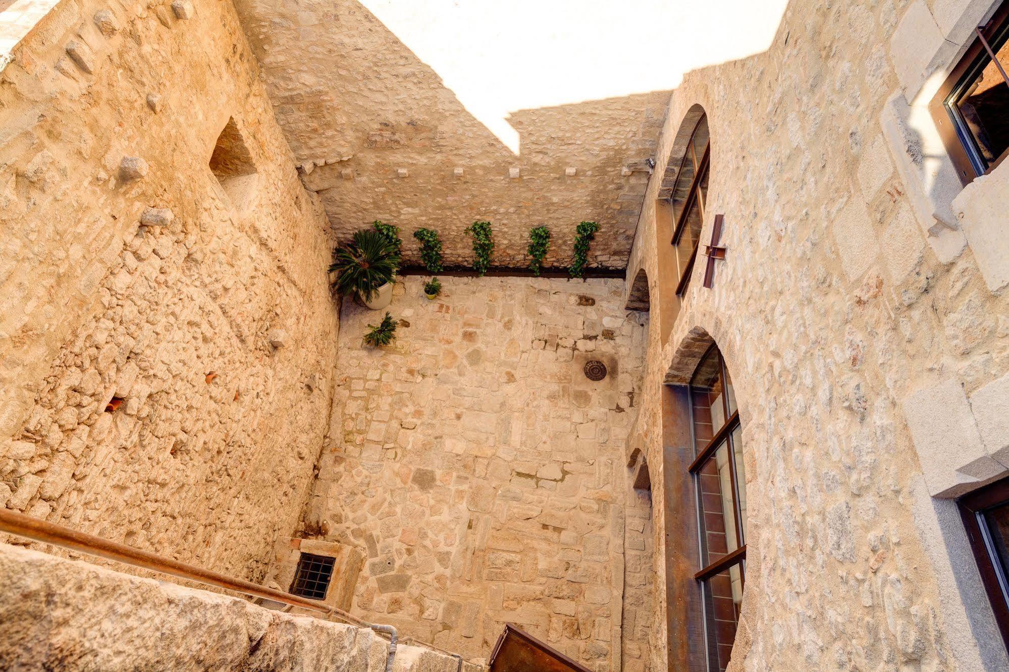 Aparthotel As Palau Dels Alemanys Boutique Monument Girona