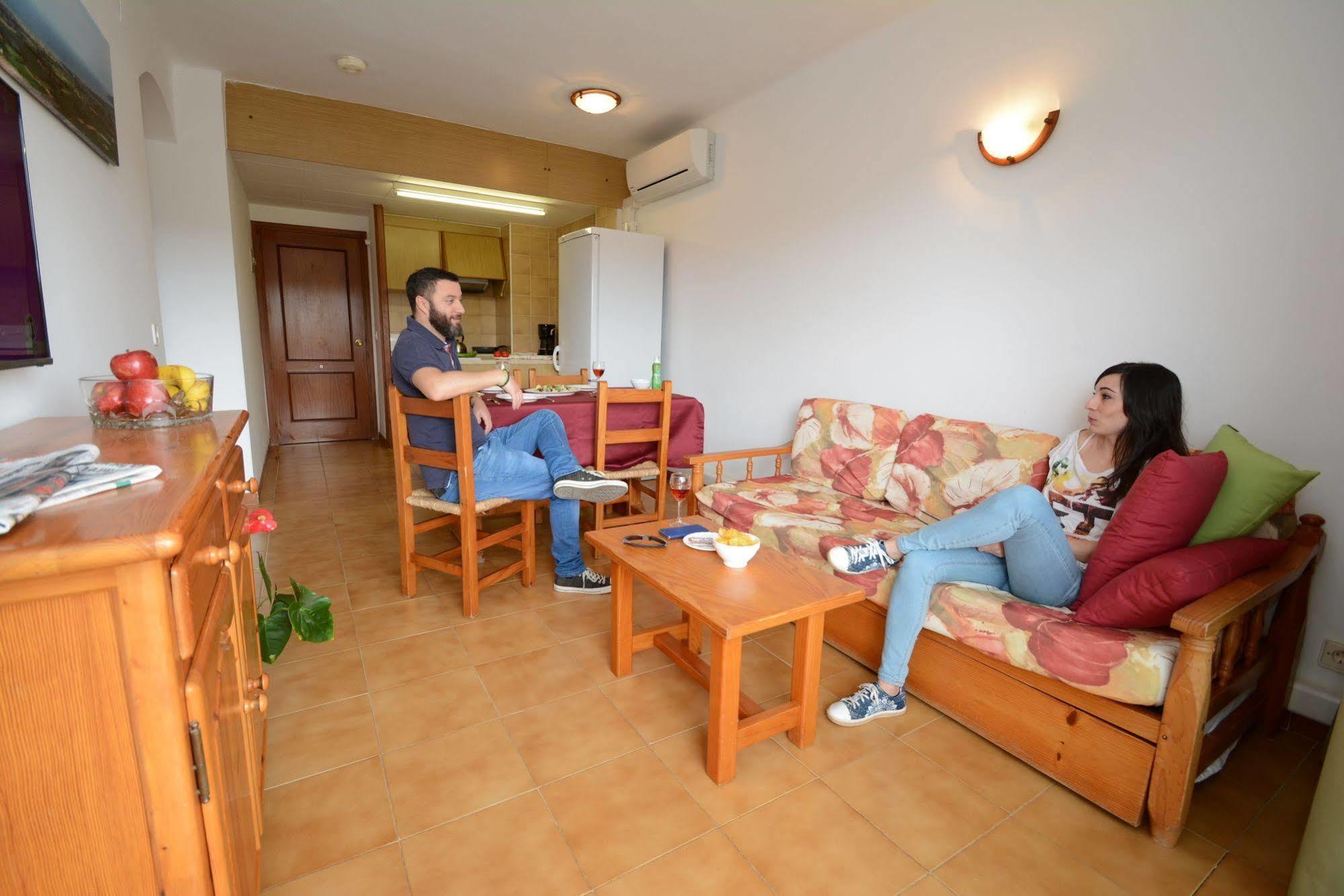 Familiares Sa Gavina Medes