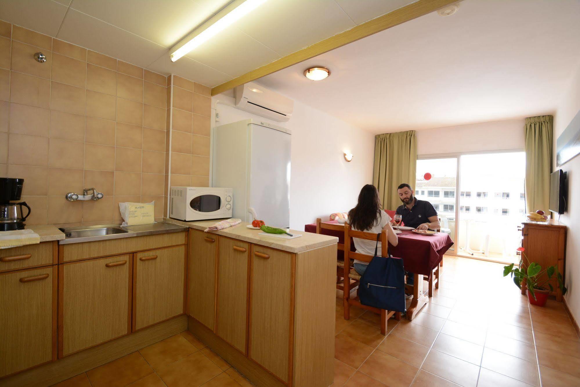 Familiares Sa Gavina Medes * L'Estartit