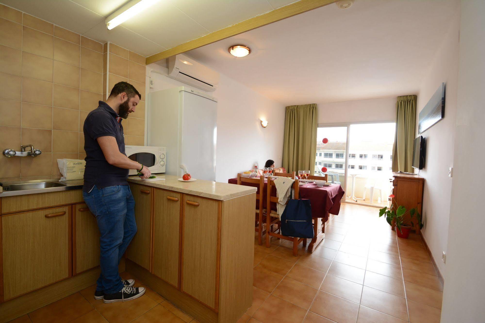 Familiares Sa Gavina Medes