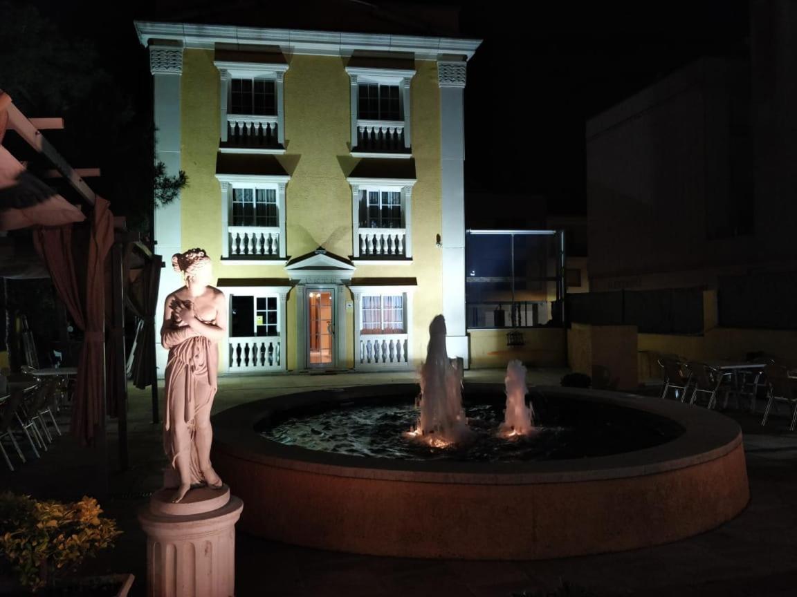 Hotel Pete 3*