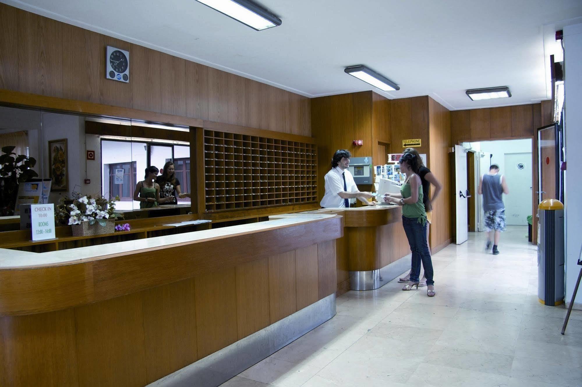Hotel Garbi 3*