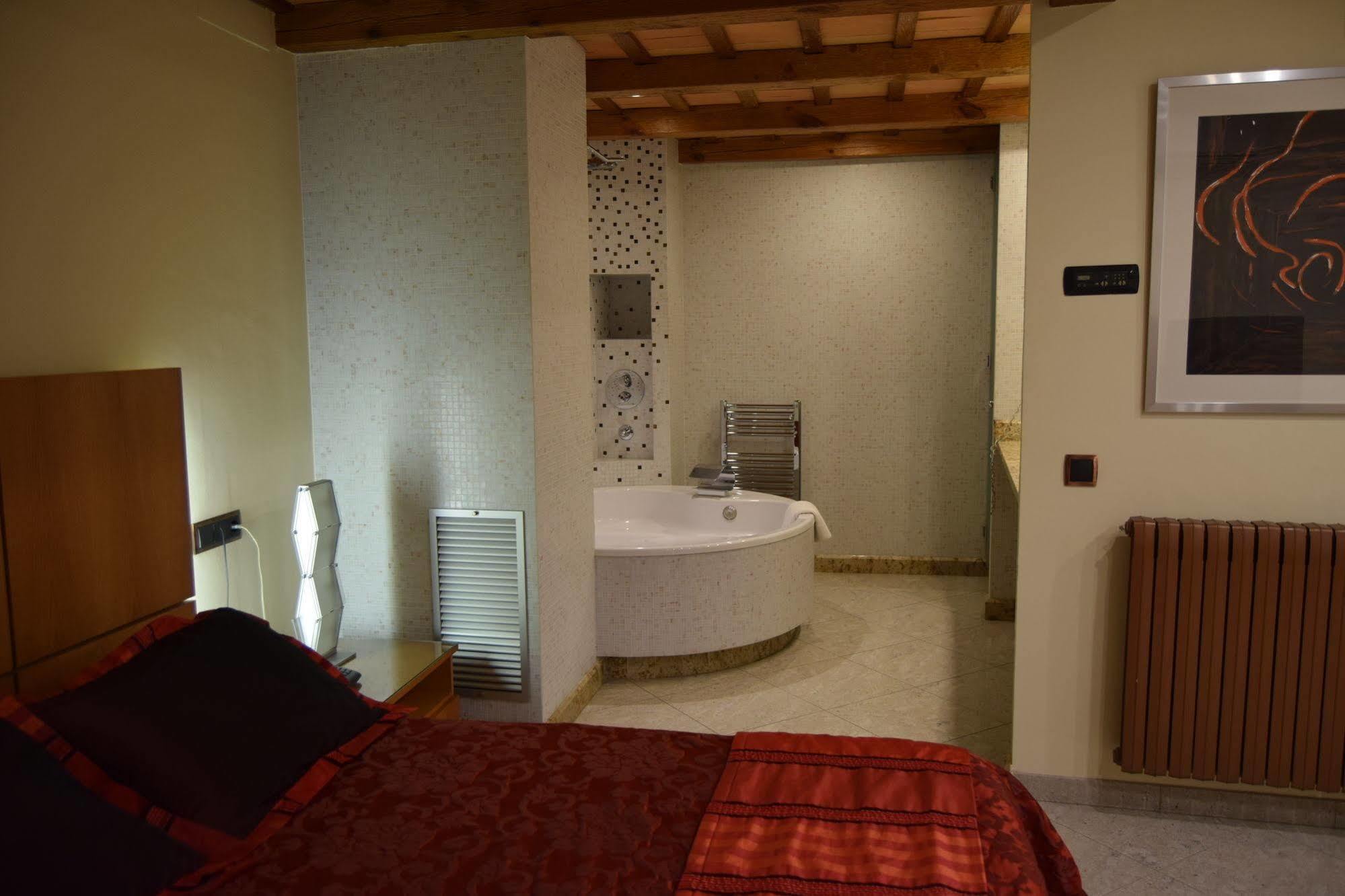 Apartahotel Historic