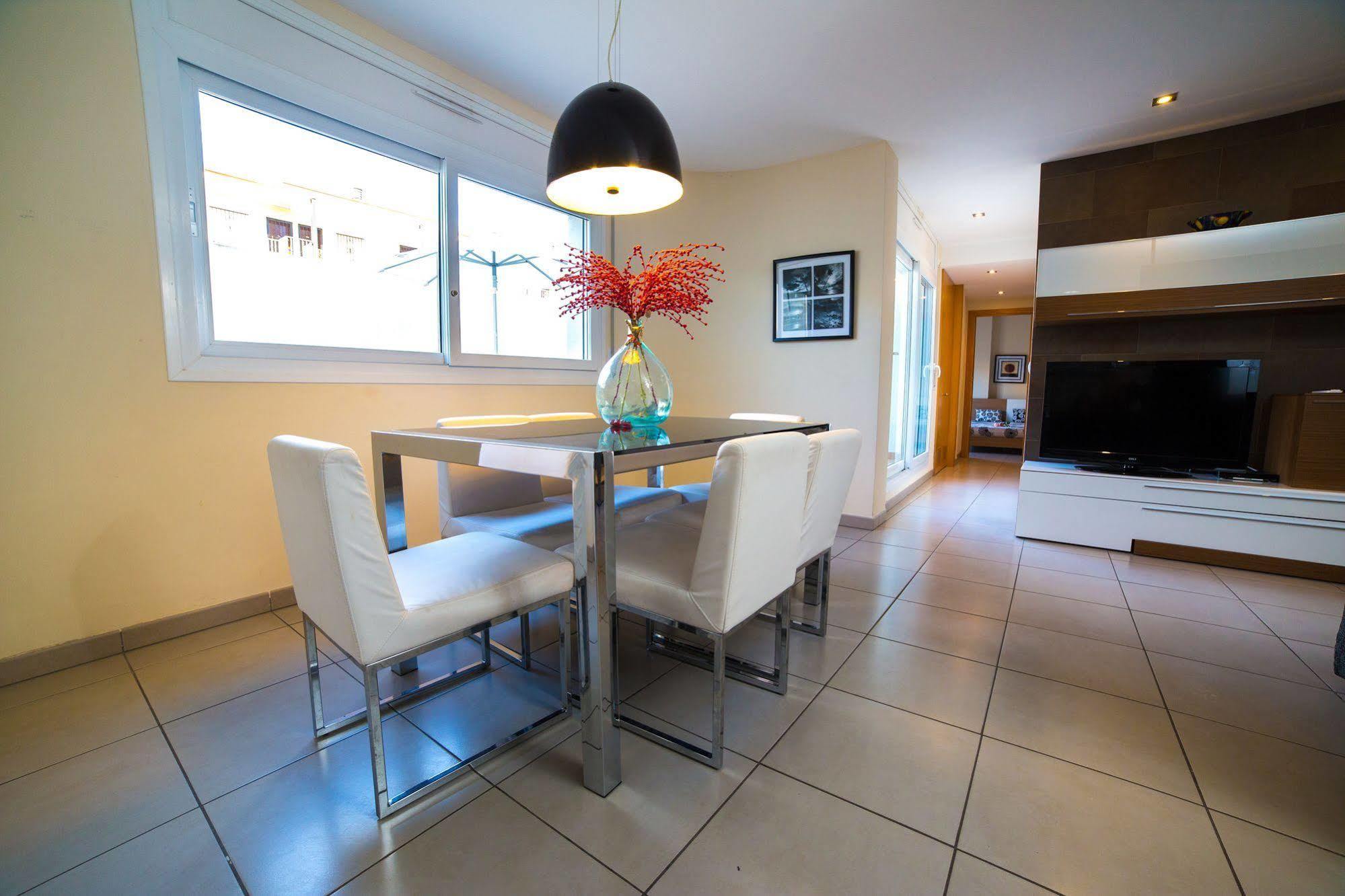 Agi Drugstore Apartamento