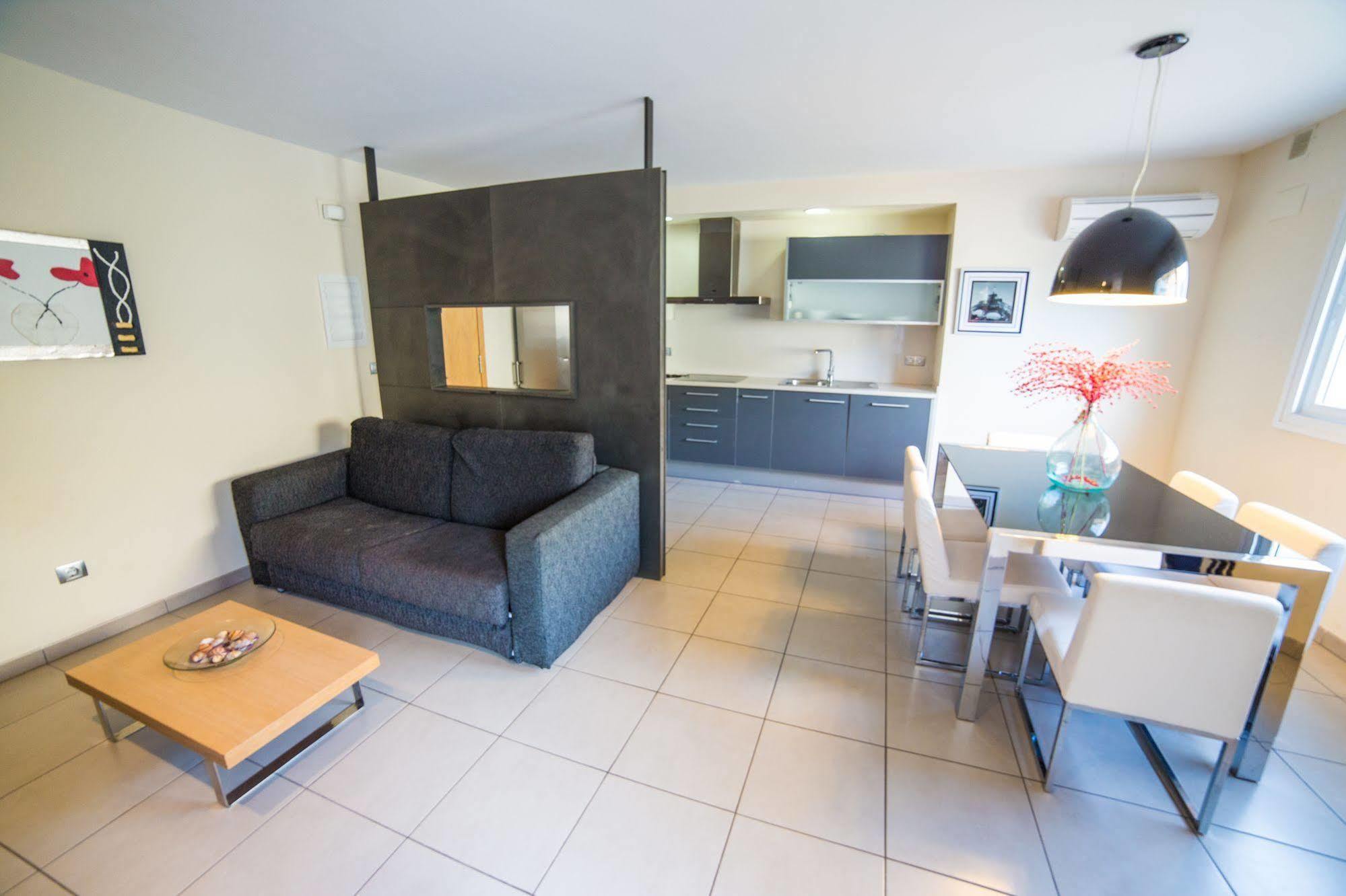 Agi Drugstore Apartamento *