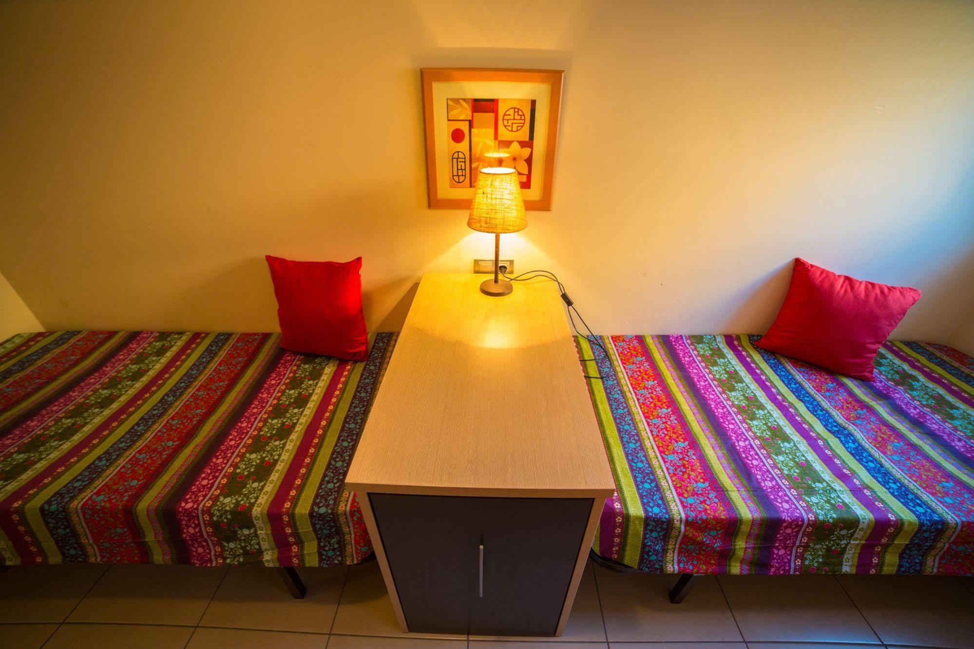 Agi Drugstore Apartamento