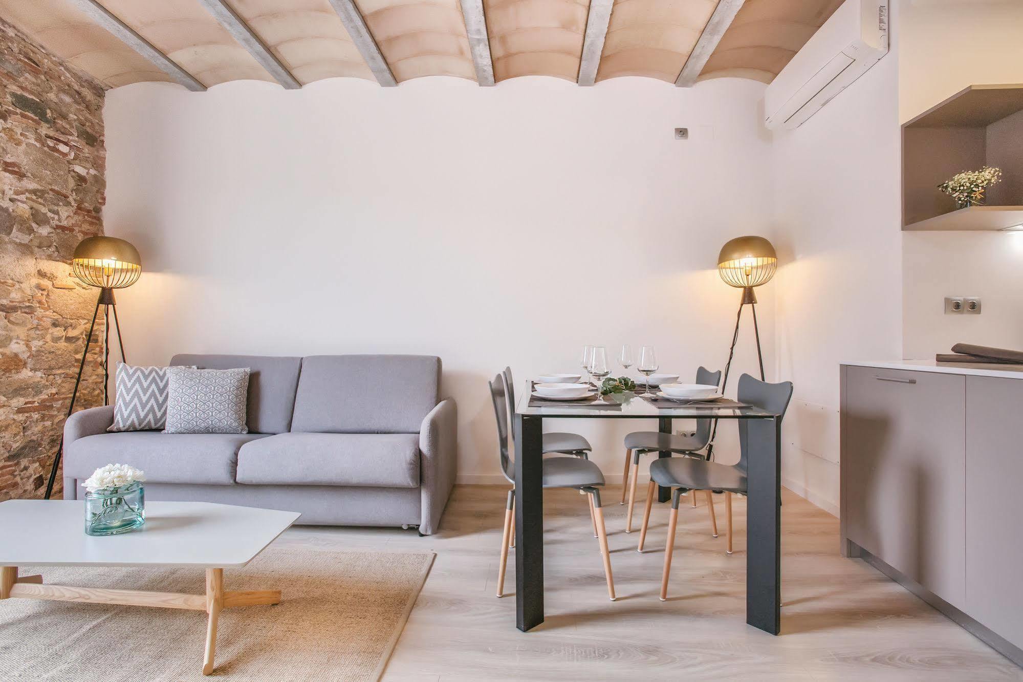 Apartment Flateli - Placa Catalunya 22