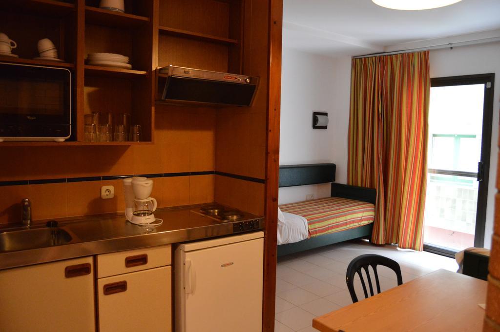 Rosanna Apartment