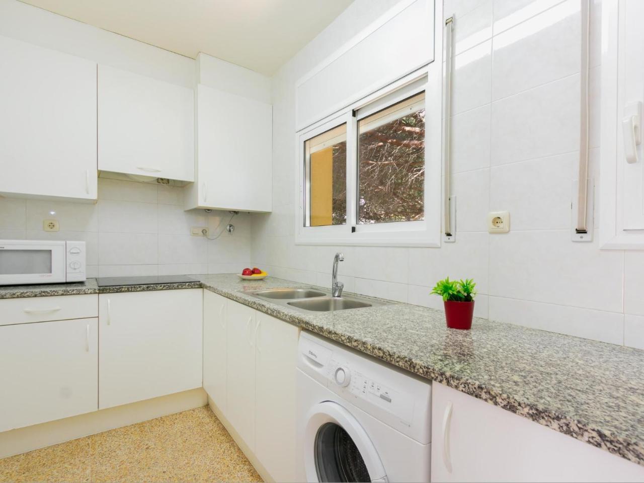 Velazquez-5 By Interhome Rosas
