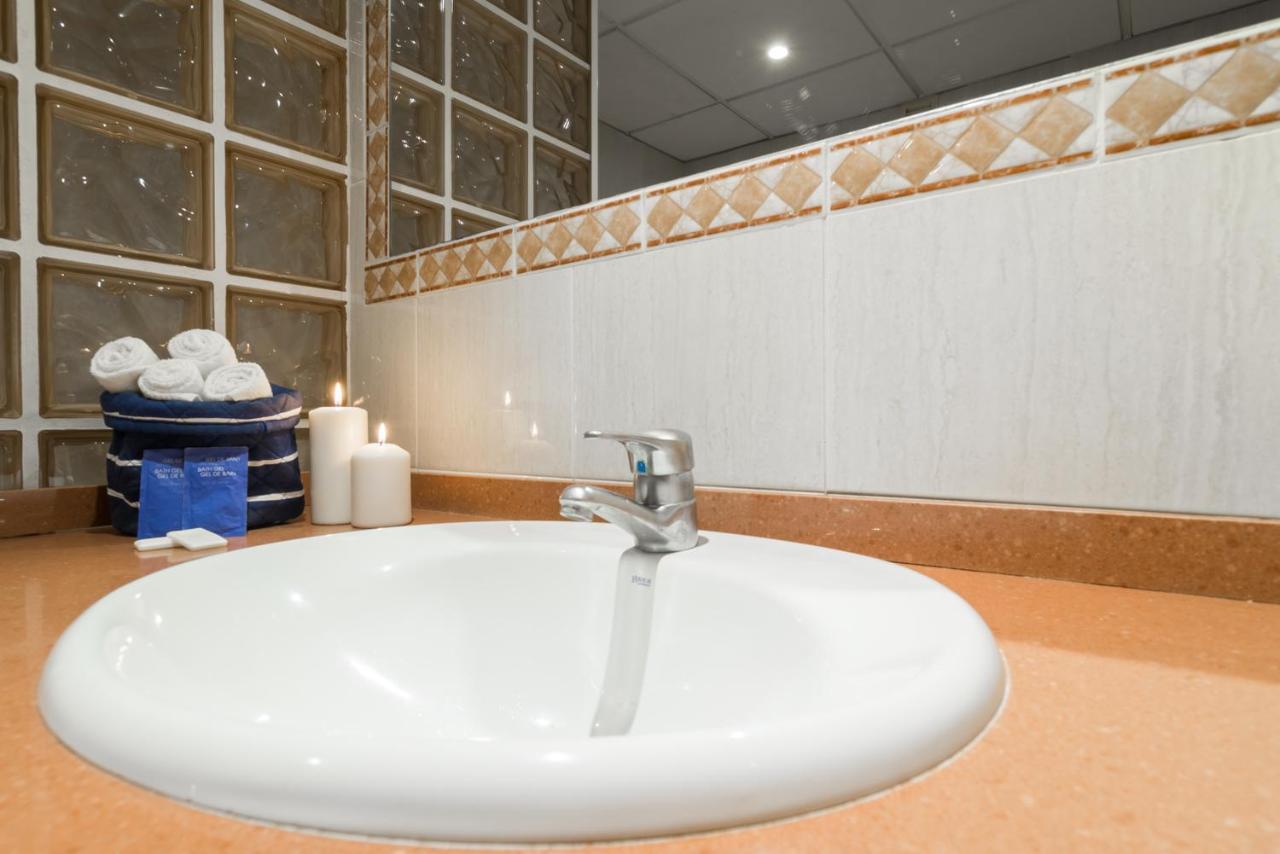 Mercedes Hotel 3*
