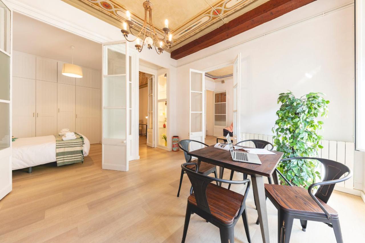 Bravissimo Placa Del Vi, Authentic Historic Apartment