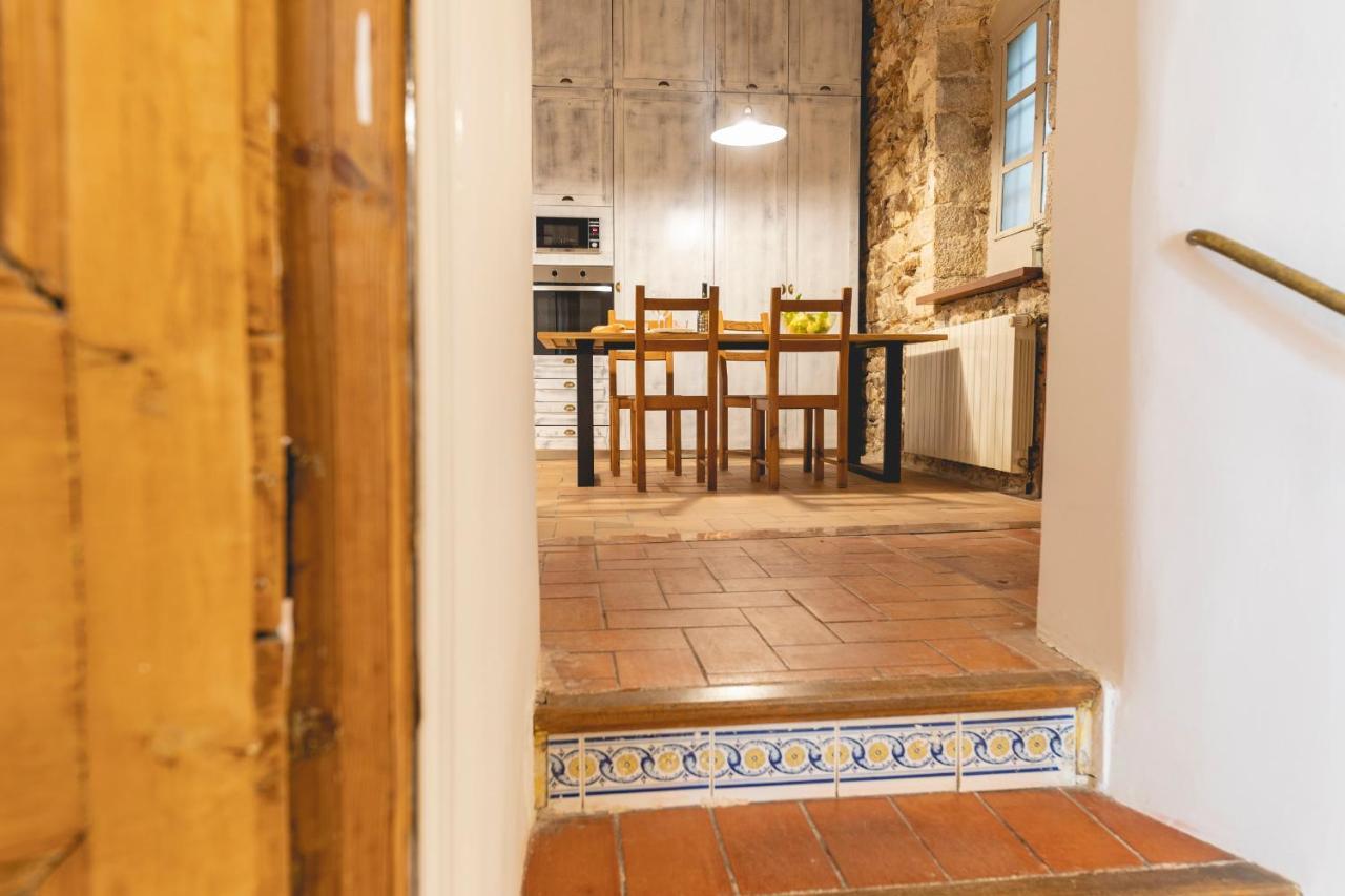 Bravissimo Placa Del Vi, Authentic Historic