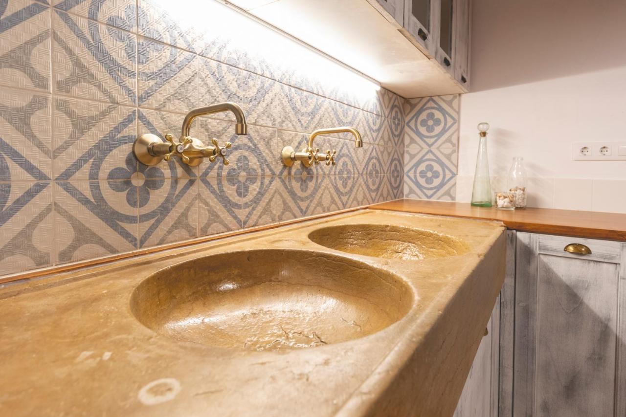 Bravissimo Placa Del Vi, Authentic Historic Apartment Girona