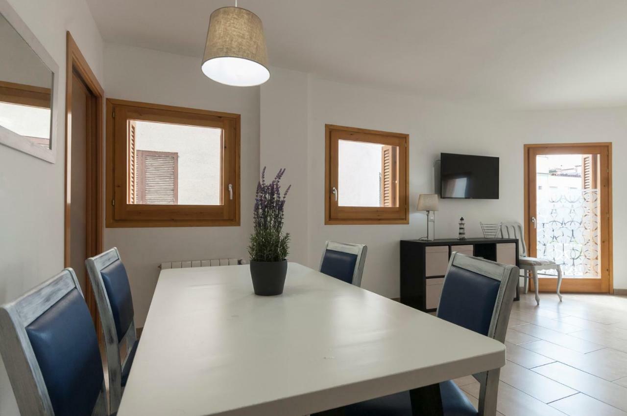 Lets Holidays Mediterranean 3 Minutes To The 3 *