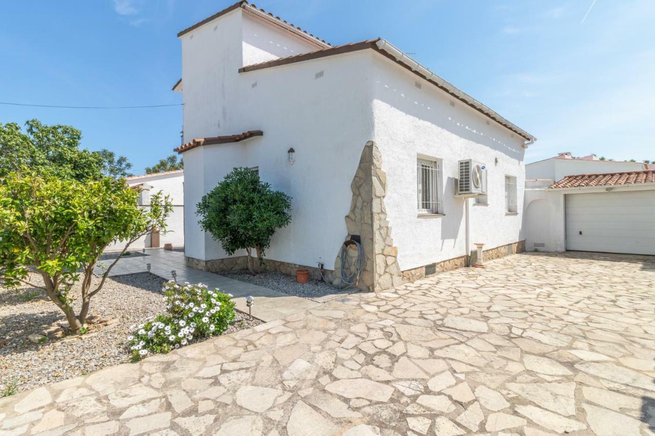 Goldhome - Montseny 11 - Private Heated Pool Empuriabrava