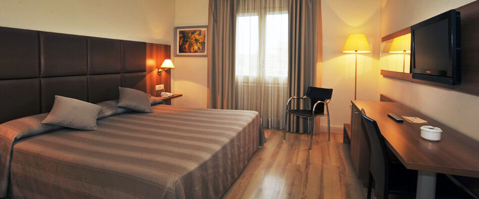 Hotel Pirineos By Pierre & 4*