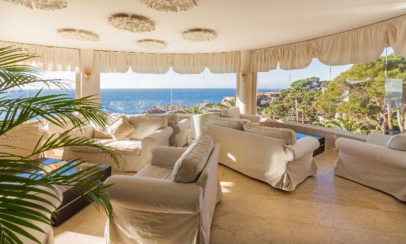 Hotel Eden Roc & By Brava 4*