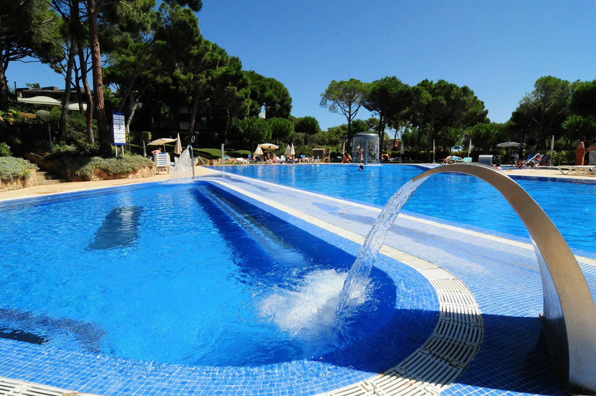 Apartahotel Ciutat De Palol