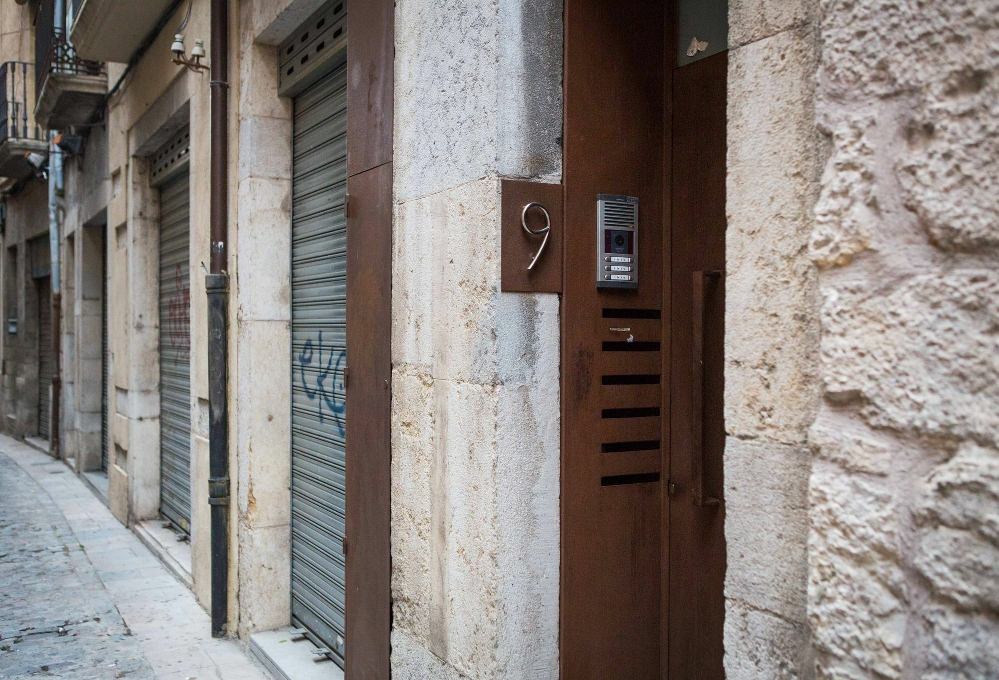 Girona Housing Ginesta 9 *