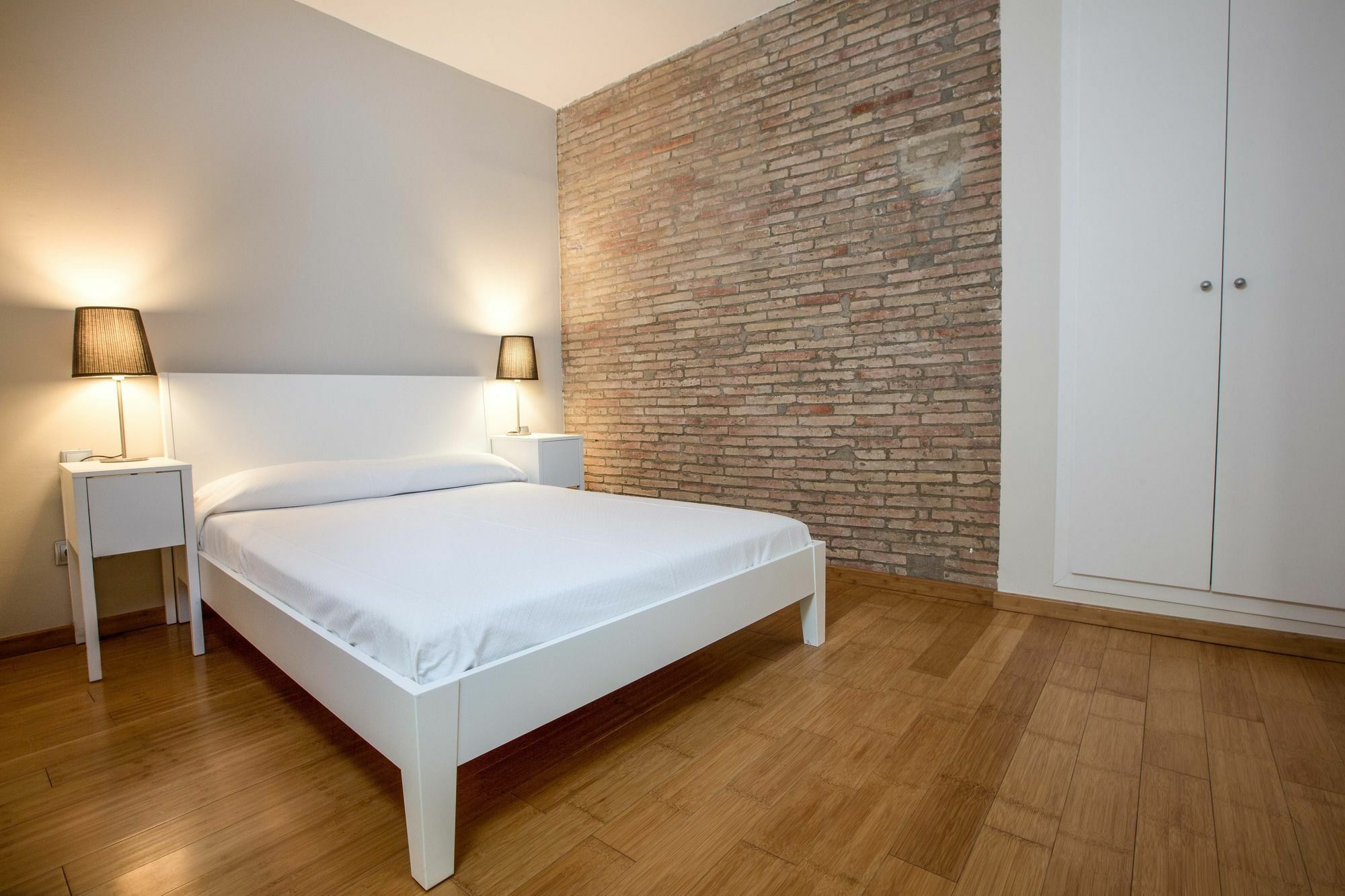 Girona Housing Ginesta 9 * Girona