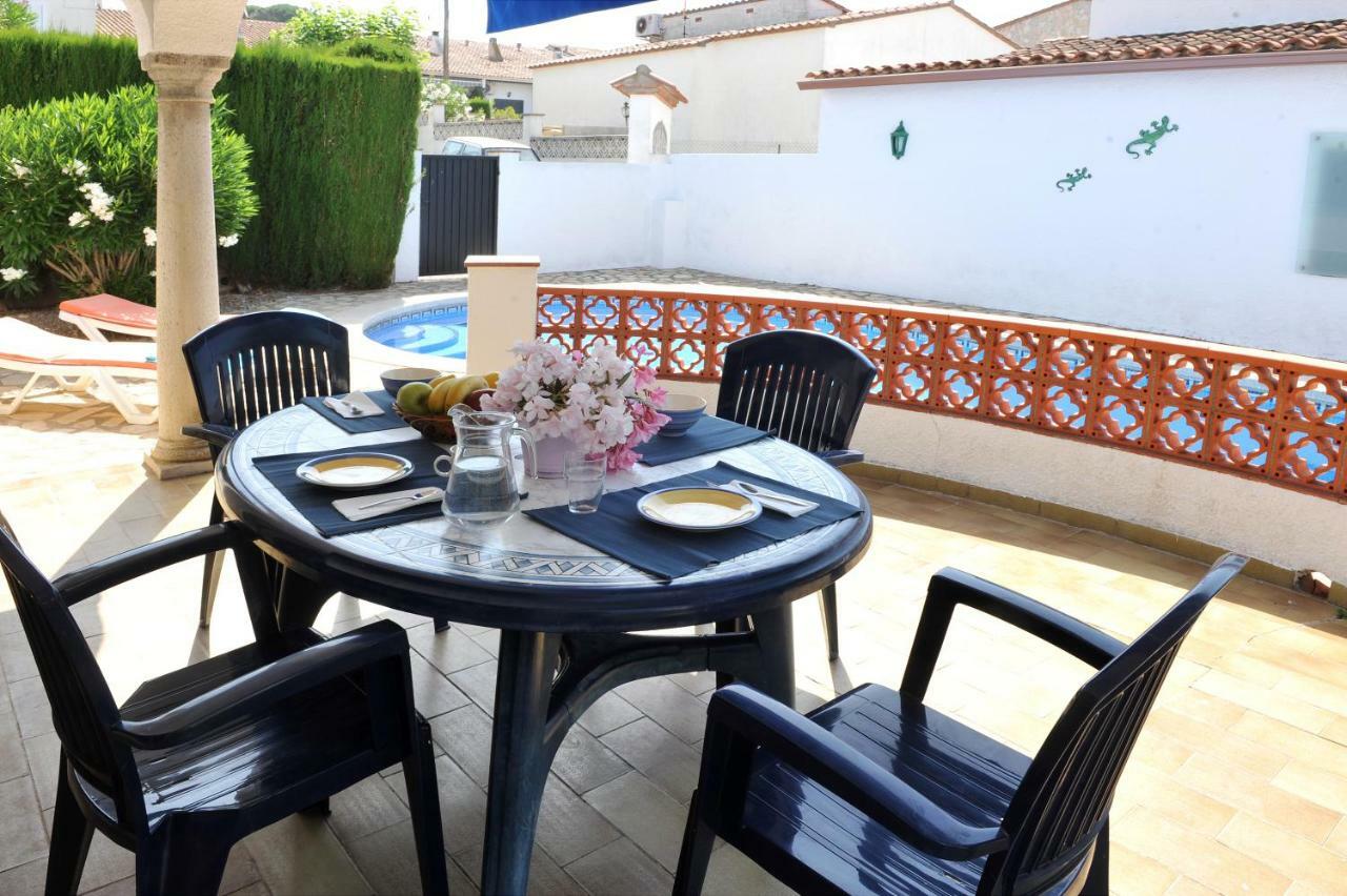 Armallada Villa L' Escala