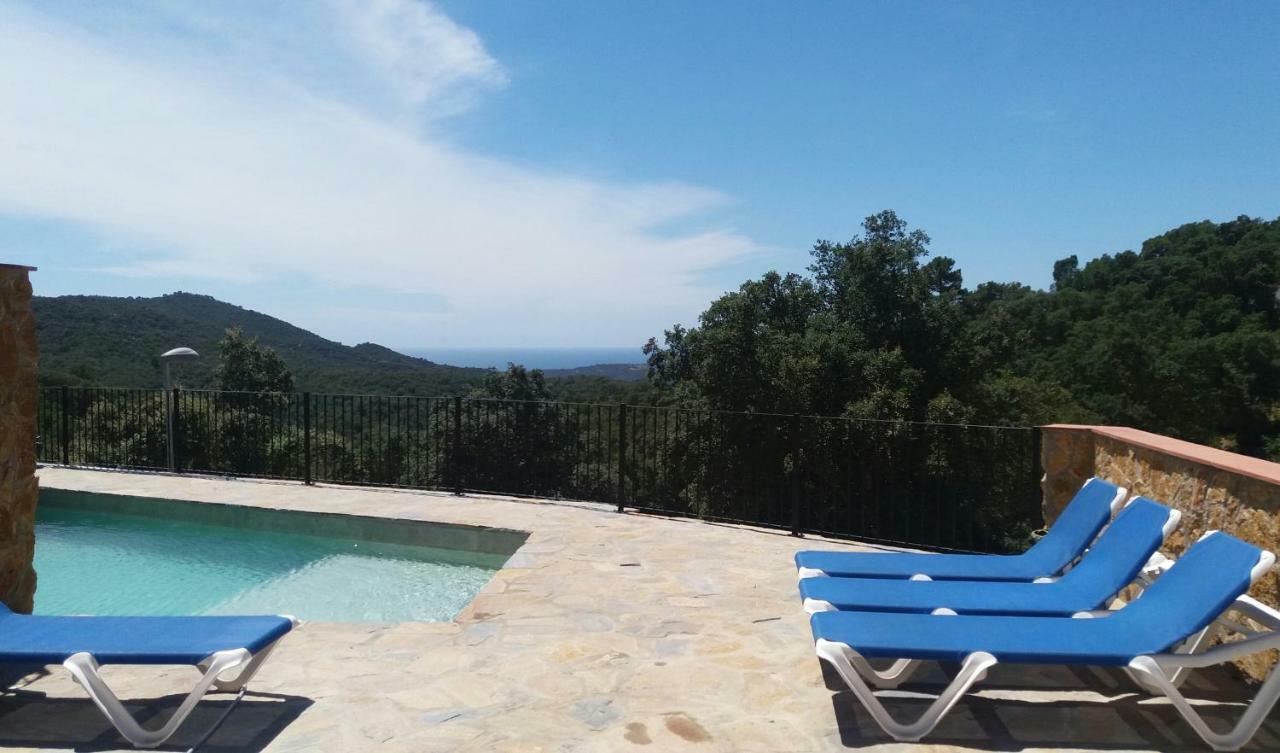 Cadiretes Holiday home *