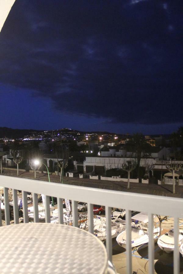 Absolute Apartment Empuriabrava