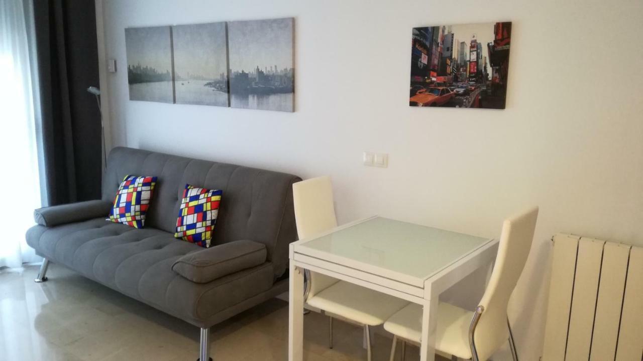 Romantic Jessica Apartamento Figueras