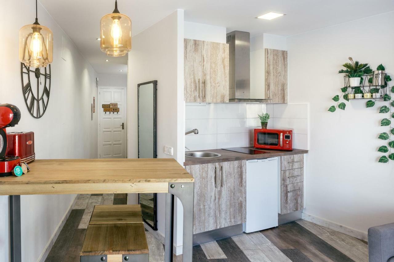 D-luxe Studio Apartment