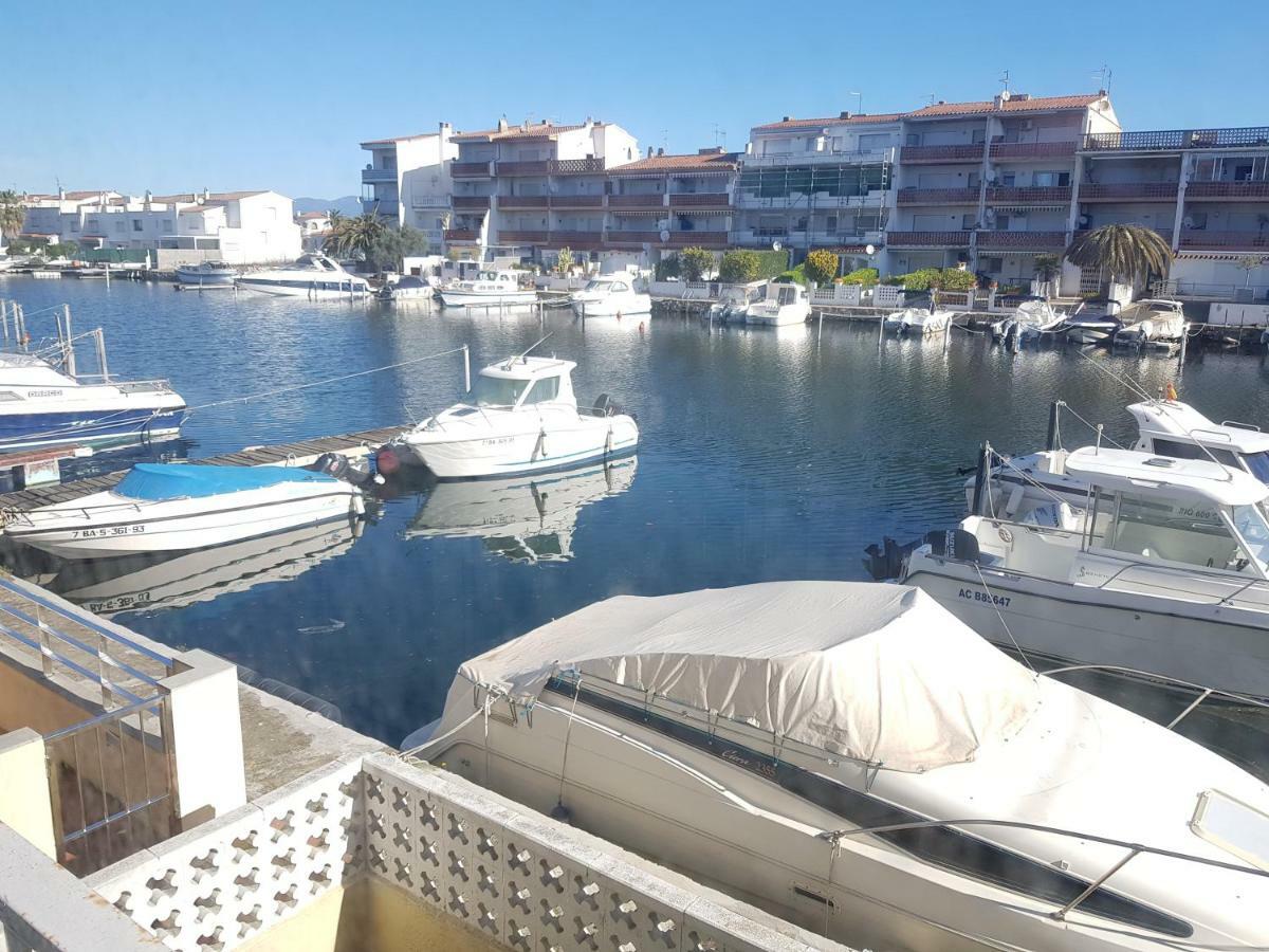 Port Emporda Canales