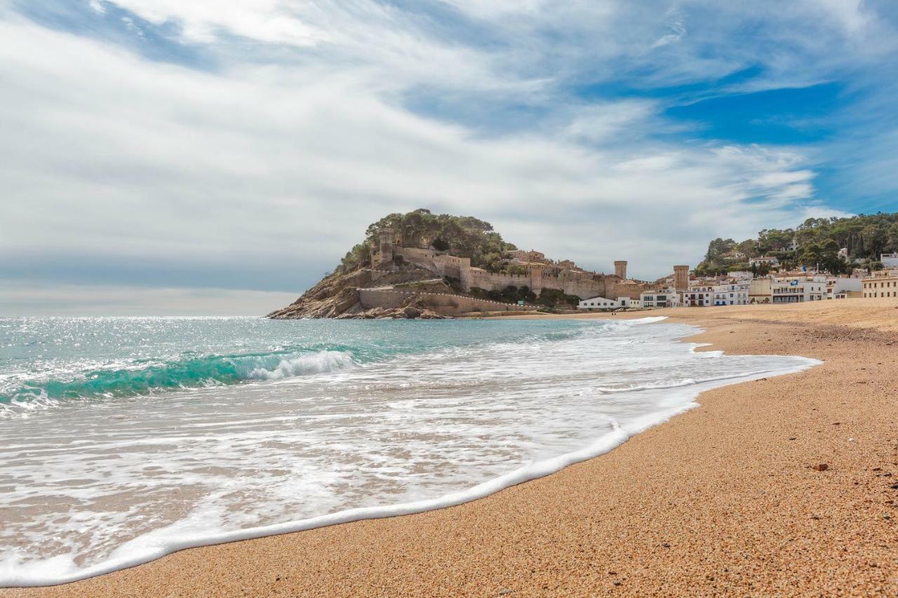 Tossa De Mar Beach