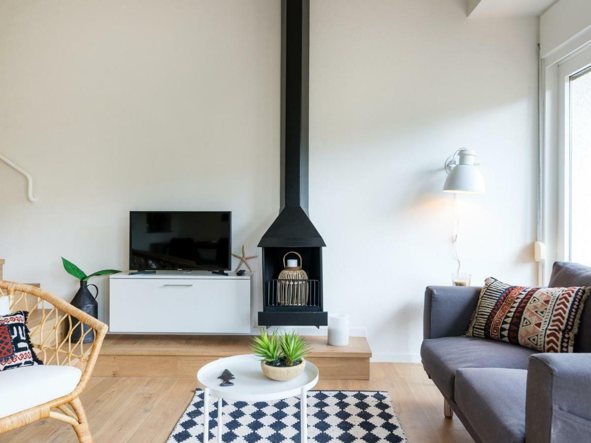 La Vie En Rouge Sa Riera Duplex, Private Parking Begur