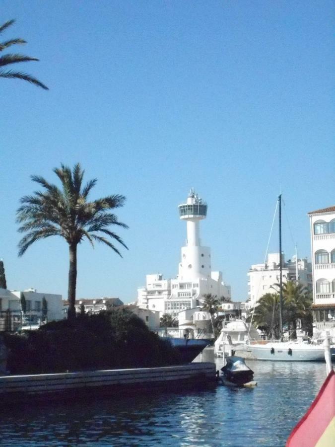Apartamento Residencia Del Sol Delta Muga