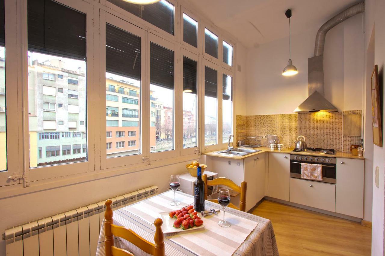 Riverside Apartment Girona